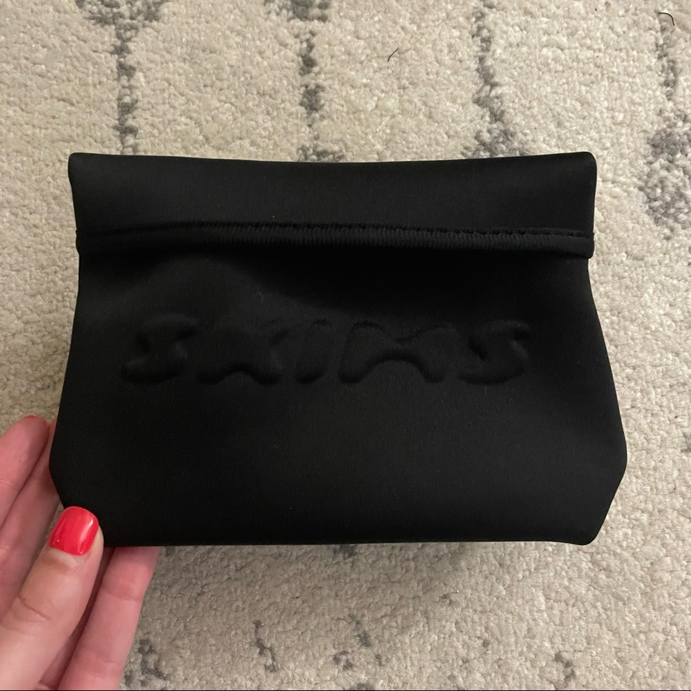 SKIMS Neoprene Small Black Pouch